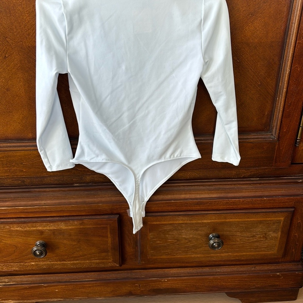 Free People- 4 for $20 Bodysuits (4) sold together or sold individually $5 each - Picture 8 of 8